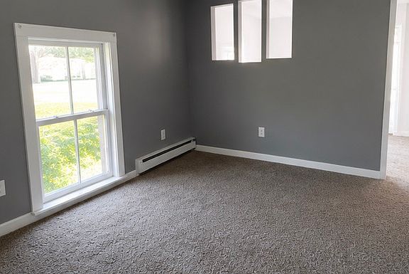 2nd image of 36 Oak St APT B