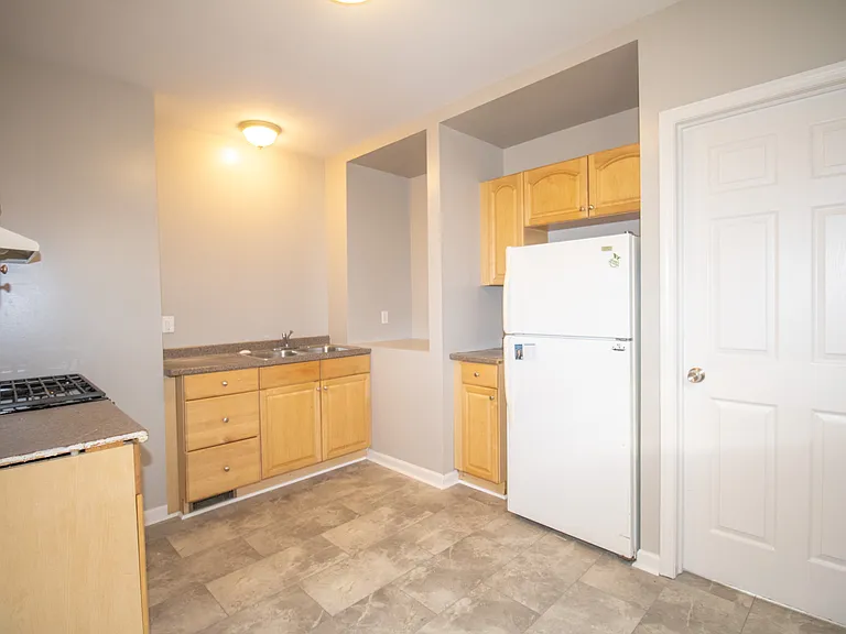 1215 Coolidge Hwy — Photo 15