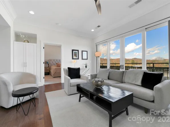 29 W French Broad St #416, Brevard, NC 28712