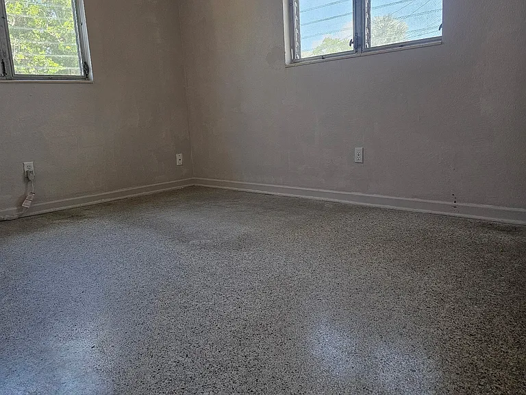 3605 Norwood Ct — Photo 4