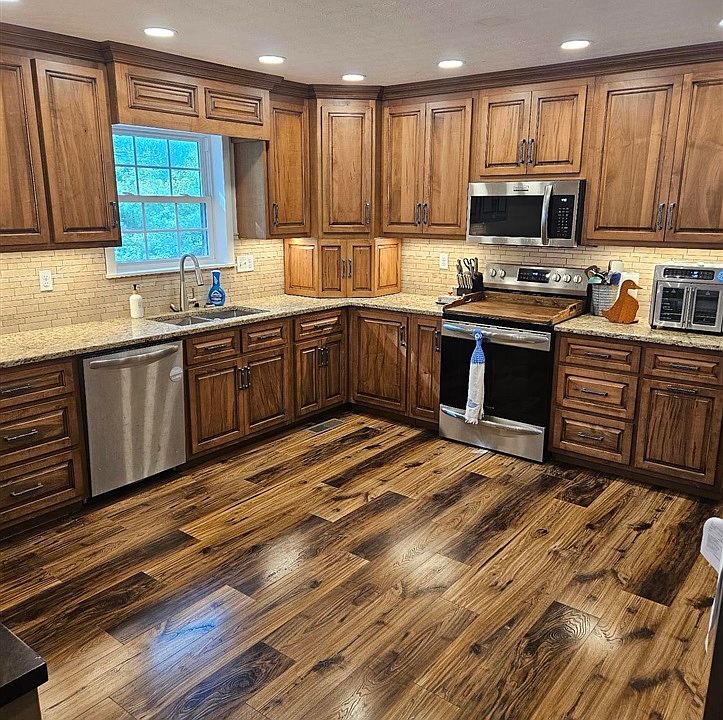 1st image of 1341 Lyons Rd