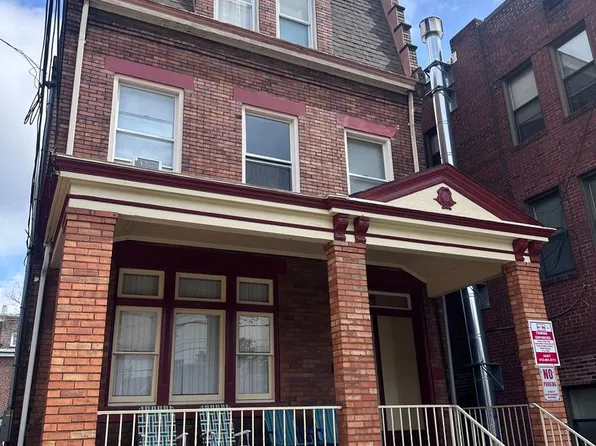 259 Atwood St APT 1, Pittsburgh, PA 15213