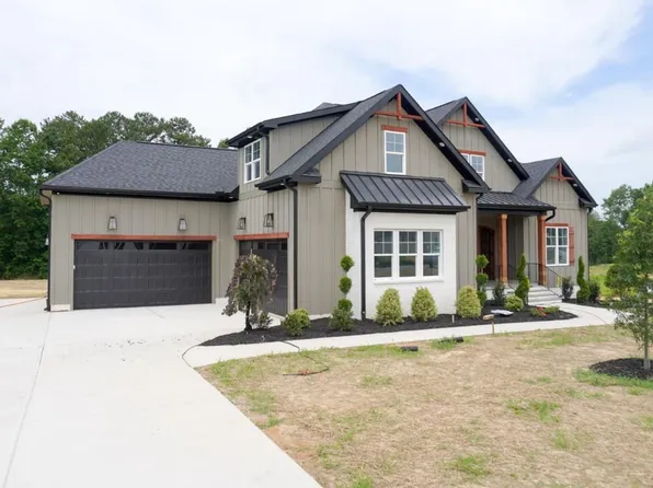 2433 Rosslare Mews Ln, Wendell, NC 27591
