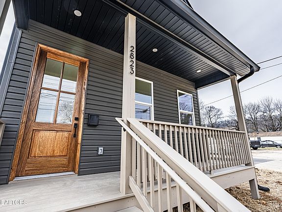 3rd image of 2823 Johnston St