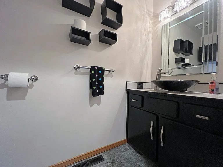 7512 Leif Ericson Dr — Photo 39