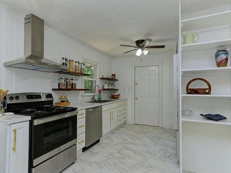 4329 Dinglewood Ave — Photo 44