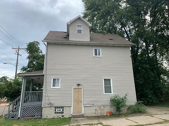 2nd image of 212 E Miller Ave
