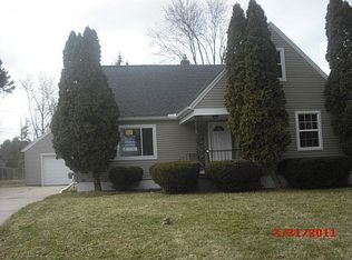 204 Haze St, Lansing, MI 48917