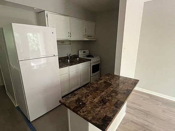 4th image of 728 W Dixie St APT 11