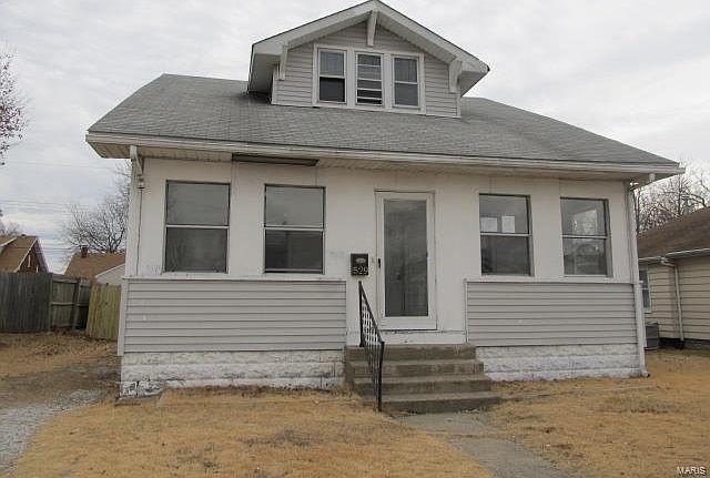 1st image of 529 N 2nd St