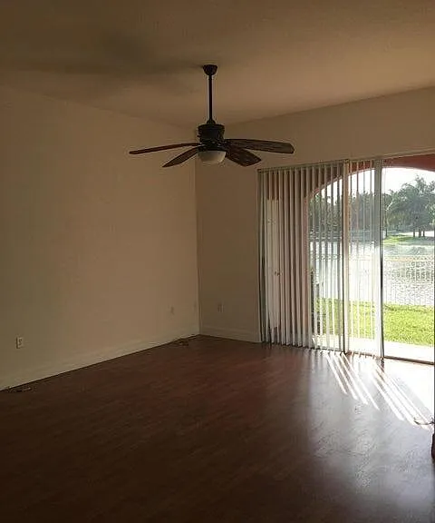 63 SE Palermo Ct #101 — Photo 3