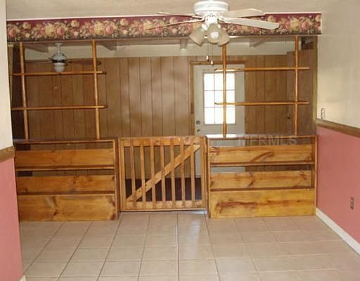 4th image of 1288 Armsdale Ave