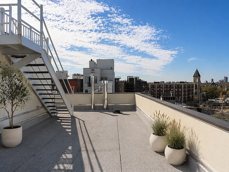 1117 Lafayette Ave #2B — Photo 9