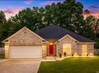2609 Shadowcreek Dr, Bryant, AR 72022