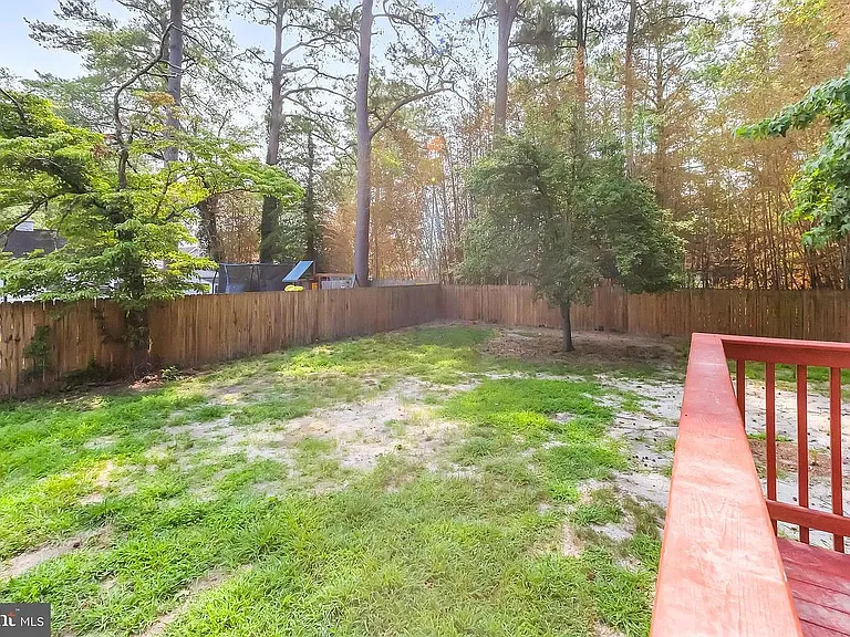 107 Walden Dr — Photo 22