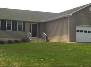 325 E 18th St, Front Royal, VA 22630