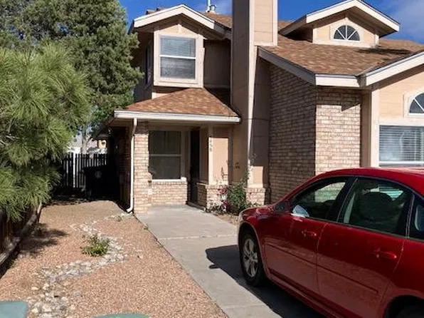 5458 Gold Rush Dr NW, Albuquerque, NM 87120
