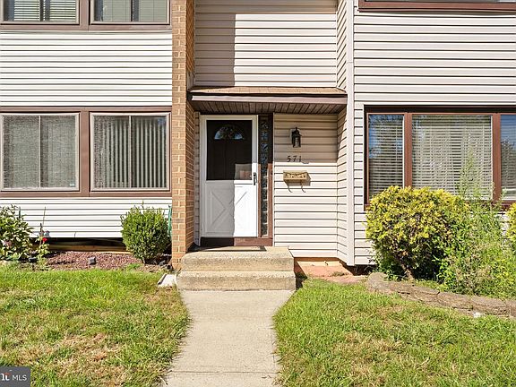2nd image of 571 Fairfield Rd