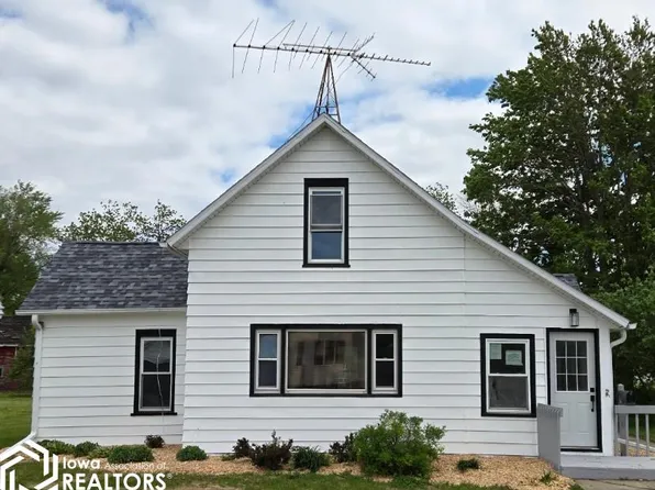 308 Walnut St, Williams, IA 50271