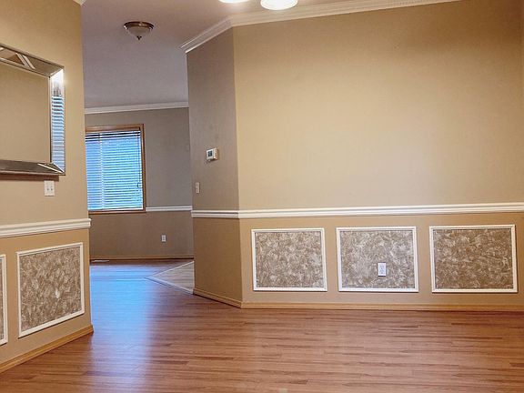 3rd image of 5500 S 296th Pl