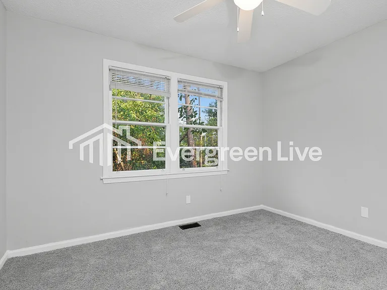 201 Harmon Hill Ct — Photo 11