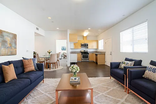 Floor plan 305
