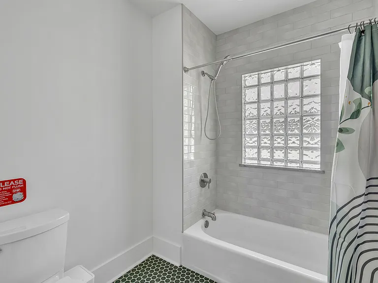 512 College Ave #1 — Photo 38