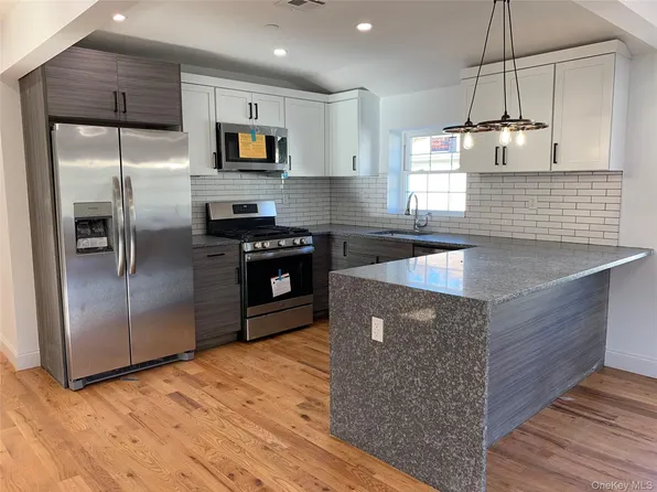 11542 175th St #2, Jamaica, NY 11434