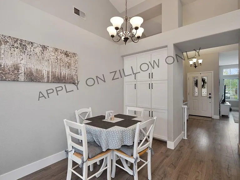 3319 Chapelle Dr — Photo 12
