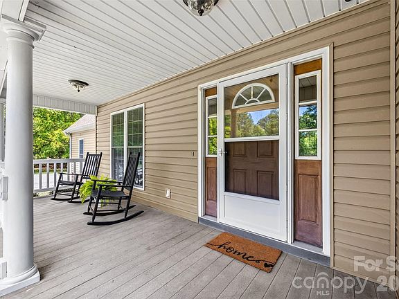3rd image of 2229 Starnes Rd