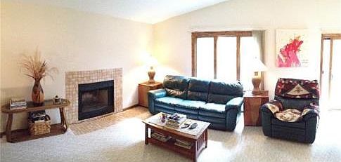 5th image of 3152 Farnum Dr #B