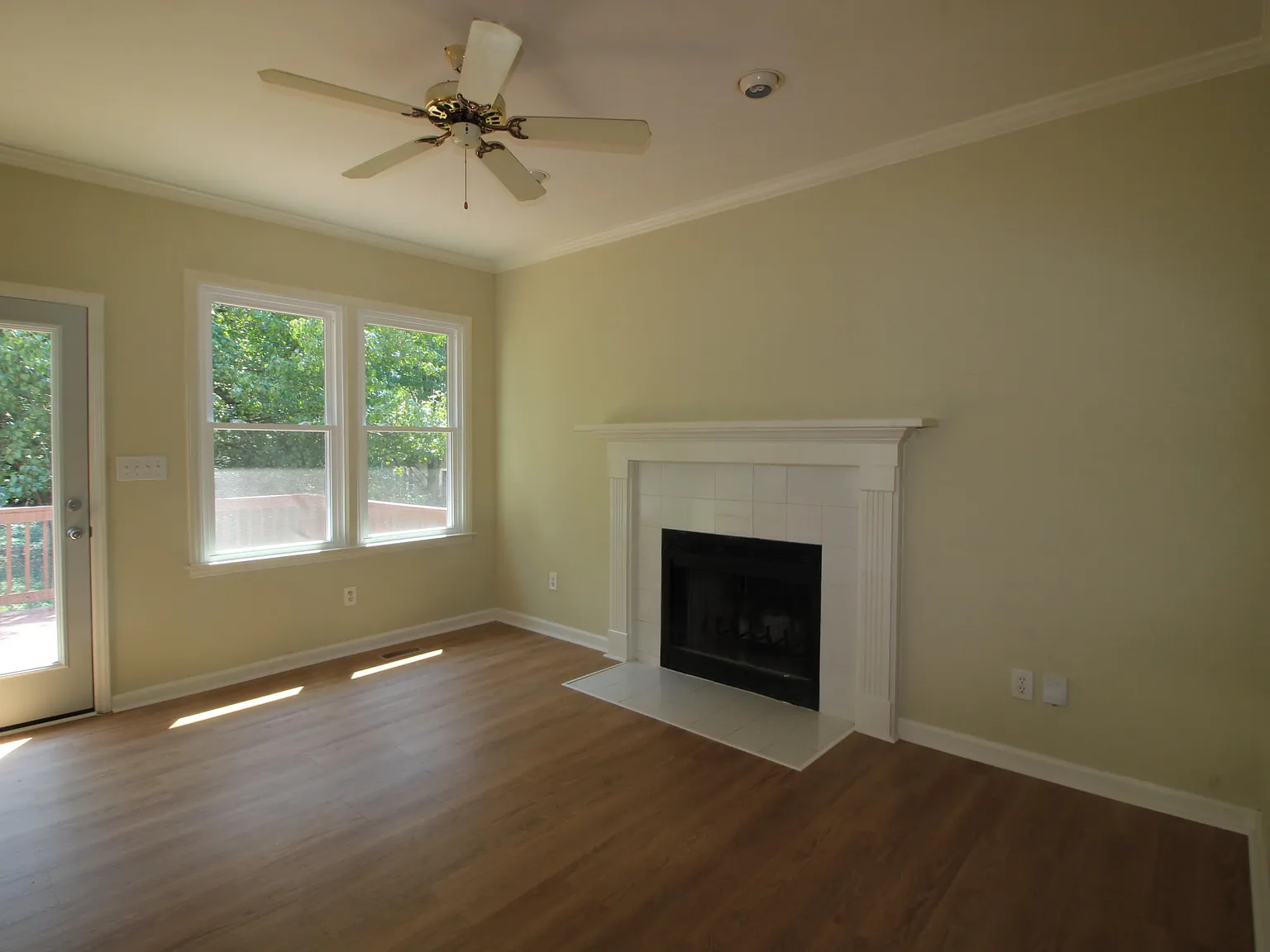4 bed, 2.5 bath, 1830 sqft, $2,075 — Photo 4