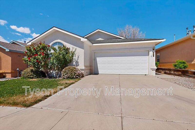1st image of 7411 Peregrine Rd NE