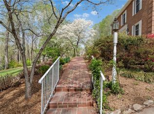 5664 Regents Park Rd, Kernersville, NC 27284
