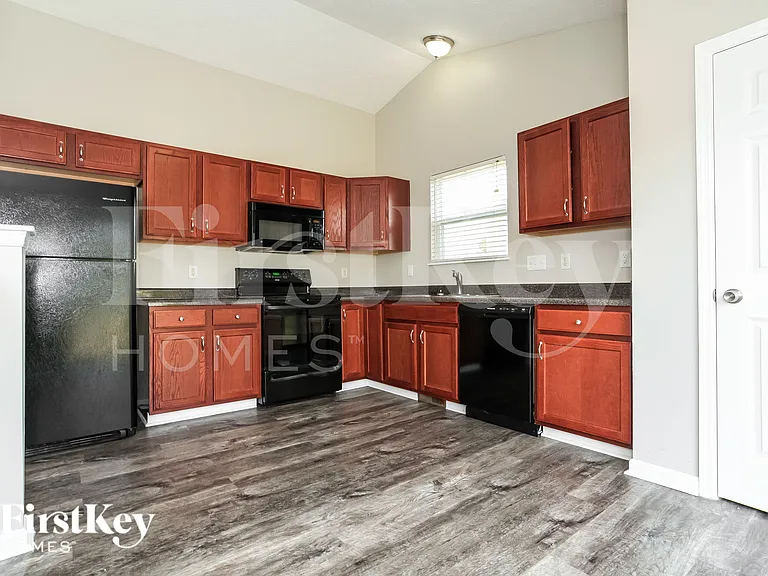 402 Red Tail Pl — Photo 6