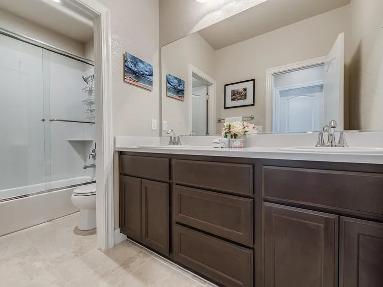 5024 Verona Dr — Photo 12