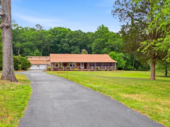 390 Crumbley Rd, McDonough, GA 30252
