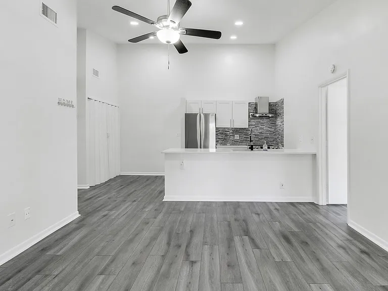 6392 Chasewood Dr #F — Photo 14