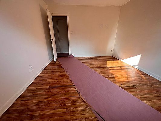 5th image of 11631 170th St #2I
