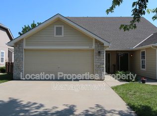 944 N Field Stone Dr #1, Lawrence, KS 66049