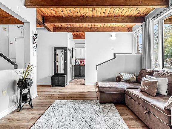 4th image of 203 Ross St #105
