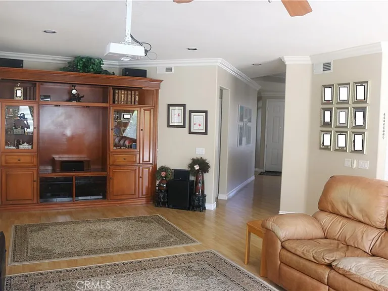 21 Foxcrest — Photo 8
