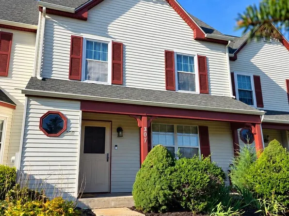 307 Knoll Dr, Blackwood, NJ 08012