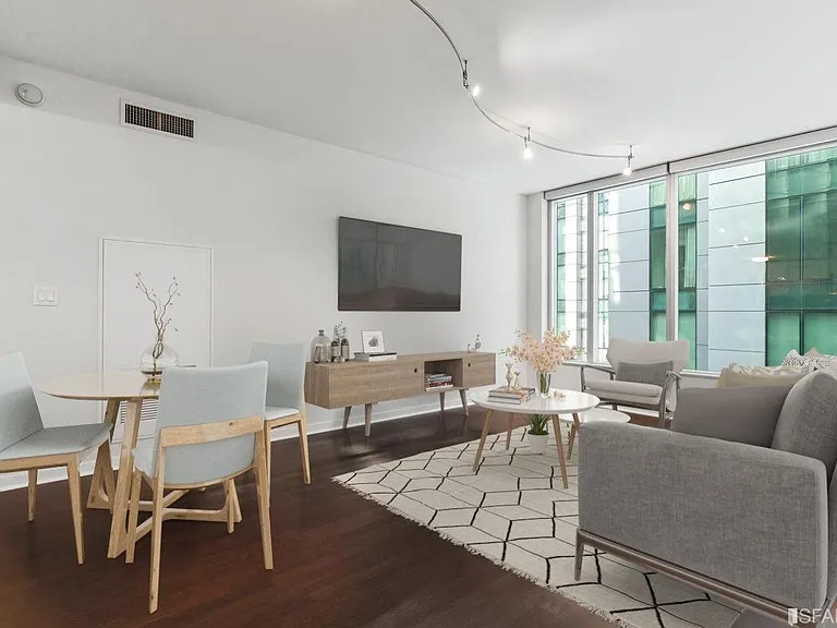 301 Main St #5D — Photo 2