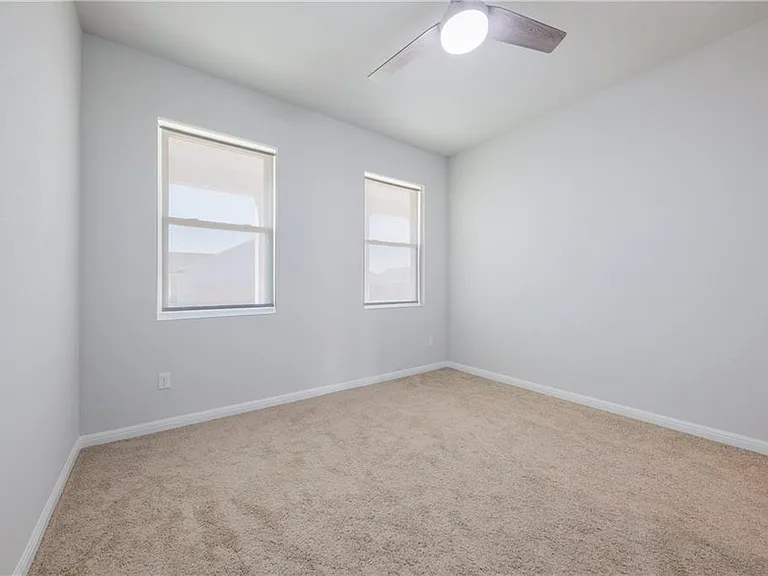 204 Cold Spring Loop — Photo 33