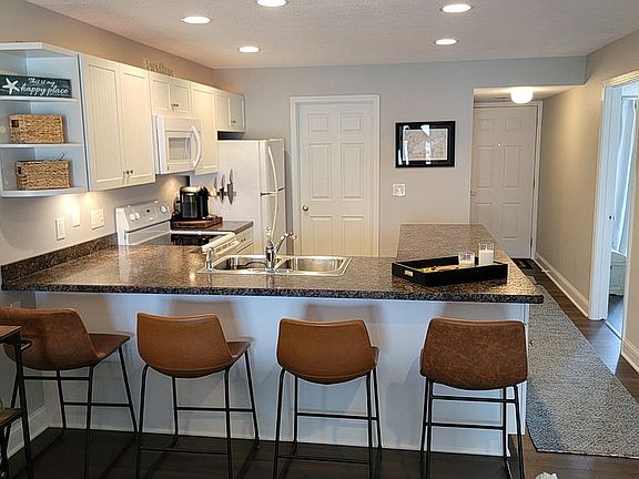 Looking toward the front doo