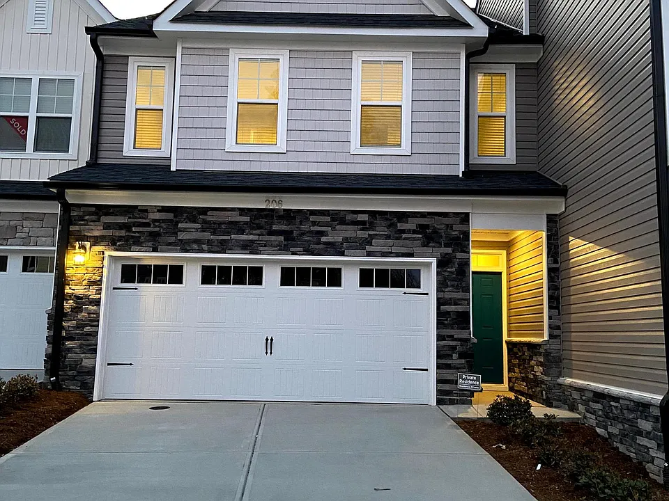206 Hidden Run Ln