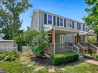 5850 Edgehill Dr, Alexandria, VA 22303