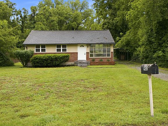 3rd image of 902 Virginia Ave