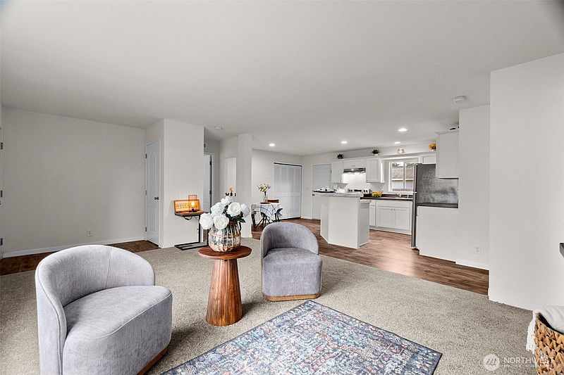 5th image of 6748 Fir Tree Road SE #15